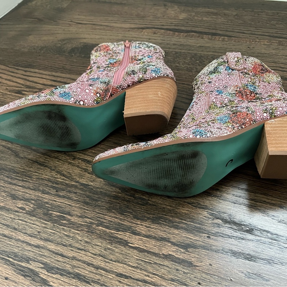 Betsey Johnson Diva F Cowboy Rhinestone Ankle Boots Booties, 8.5, Pink Floral - Picture 9 of 9
